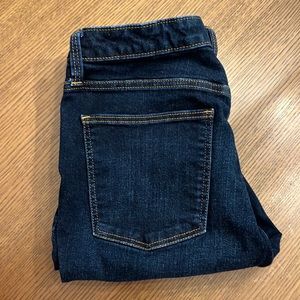 Universal Thread Women’s Size 10 Short Mid Rise Skinny Stretch Blue Jeans